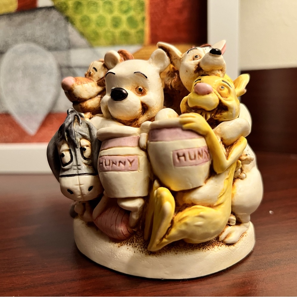 Harmony Kingdom Disney Winnie-The-Pooh collectible Box
